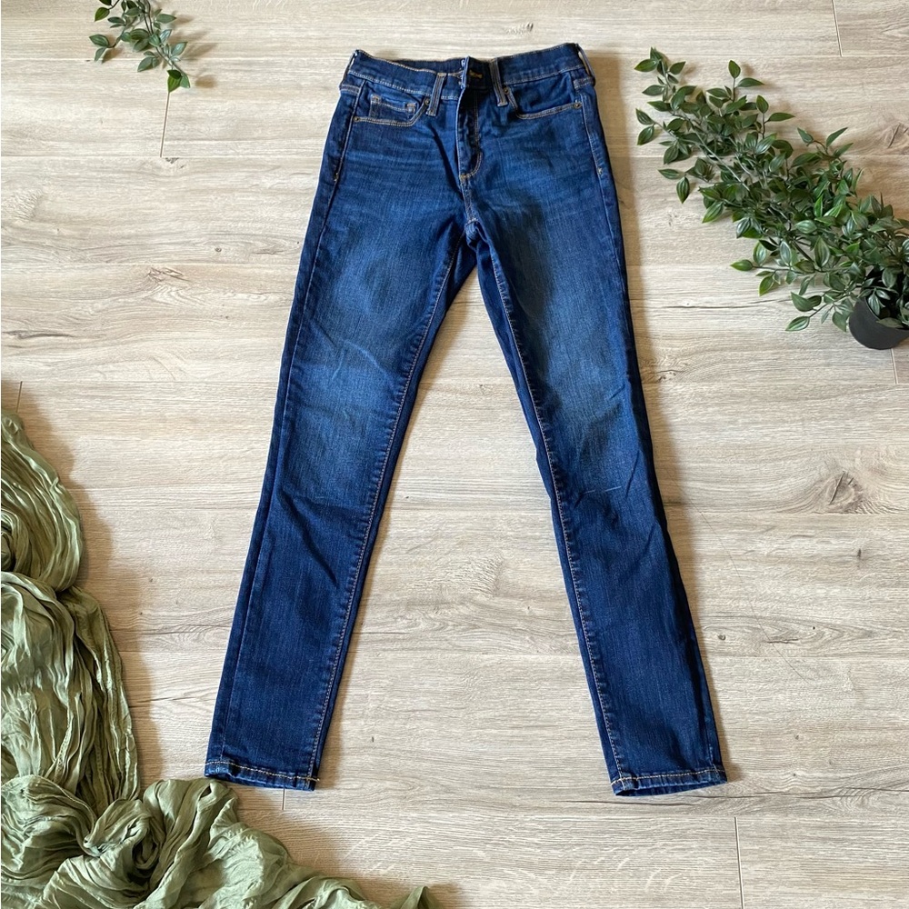 Gap | Dark “true skinny” jeans high-rise